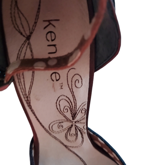 COPY - KENSIE CONE SHAPE HEELS UNIQUE SIZE 7.5 - Picture 4 of 5